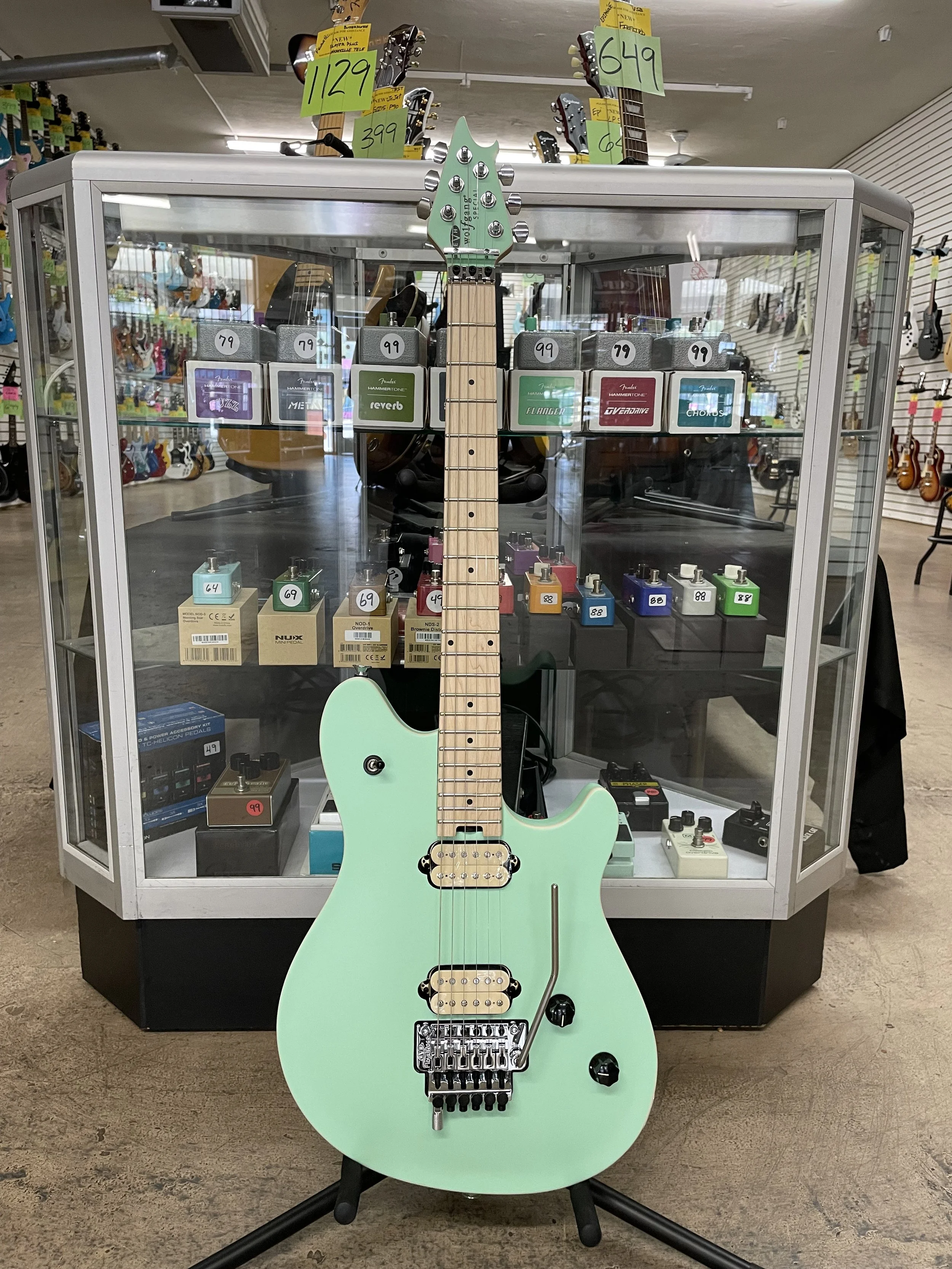 More Electric Guitars — Bizarre Guitar